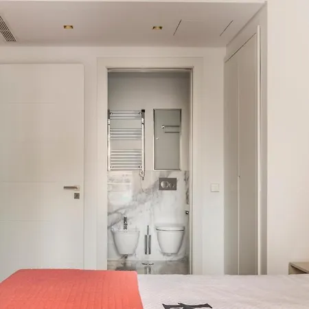 Apartment Plum Guide - Coffee & Chocolates Lisbon